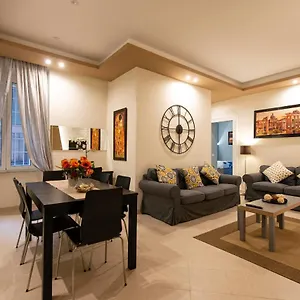 https://giulio-cesare-imperatore.it-romehotels.com